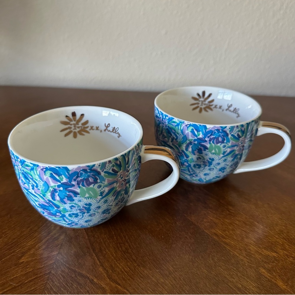 Lilly Pulitzer Blue and Gold Dining Mugs with Floral Design